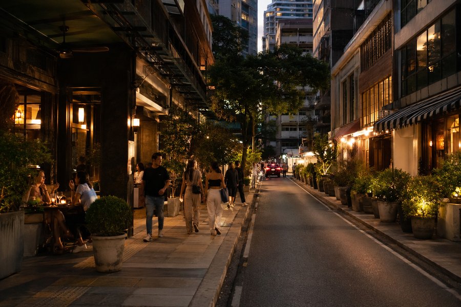 曼谷昭披耶河遊船晚宴夜 單日・17:30–21:30