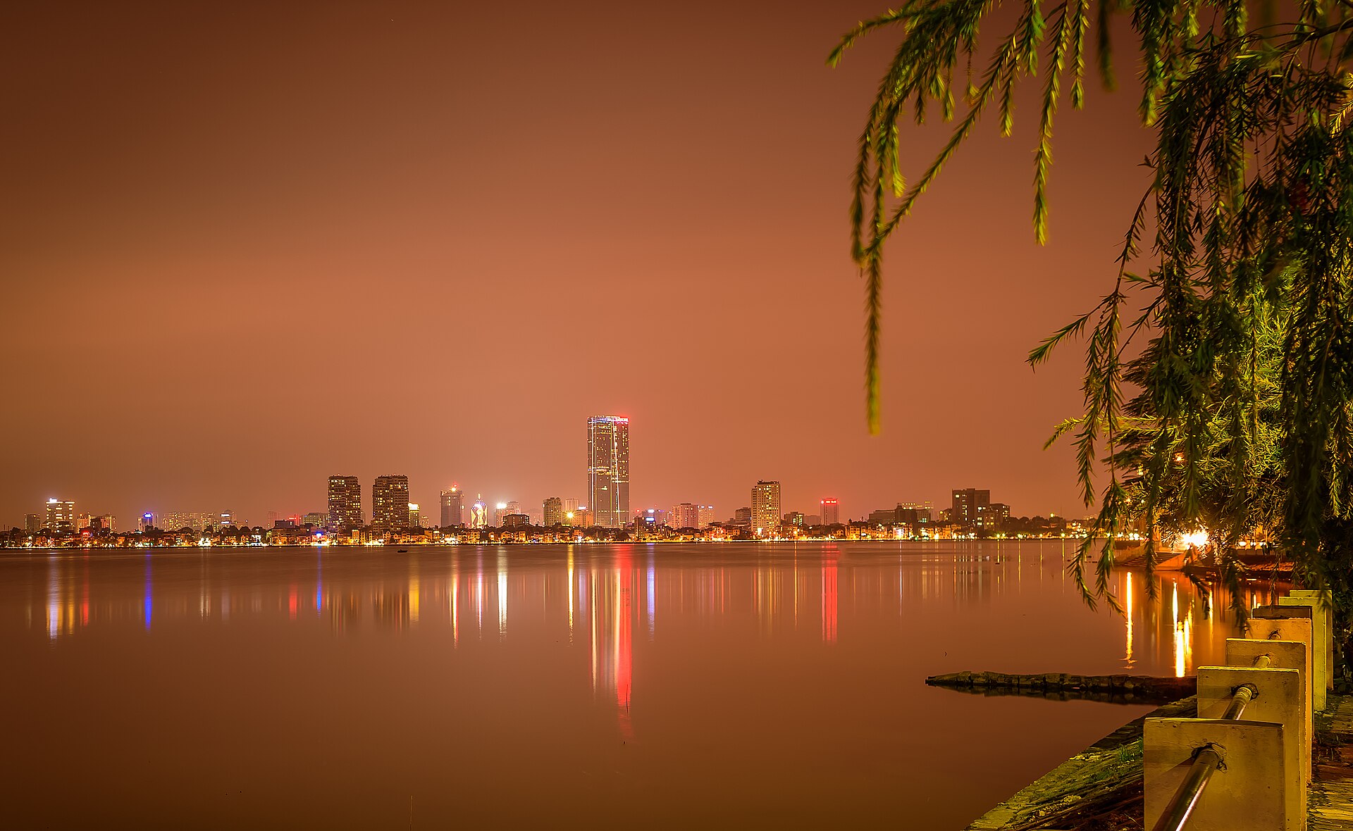 傍晚時分的河內城市街景