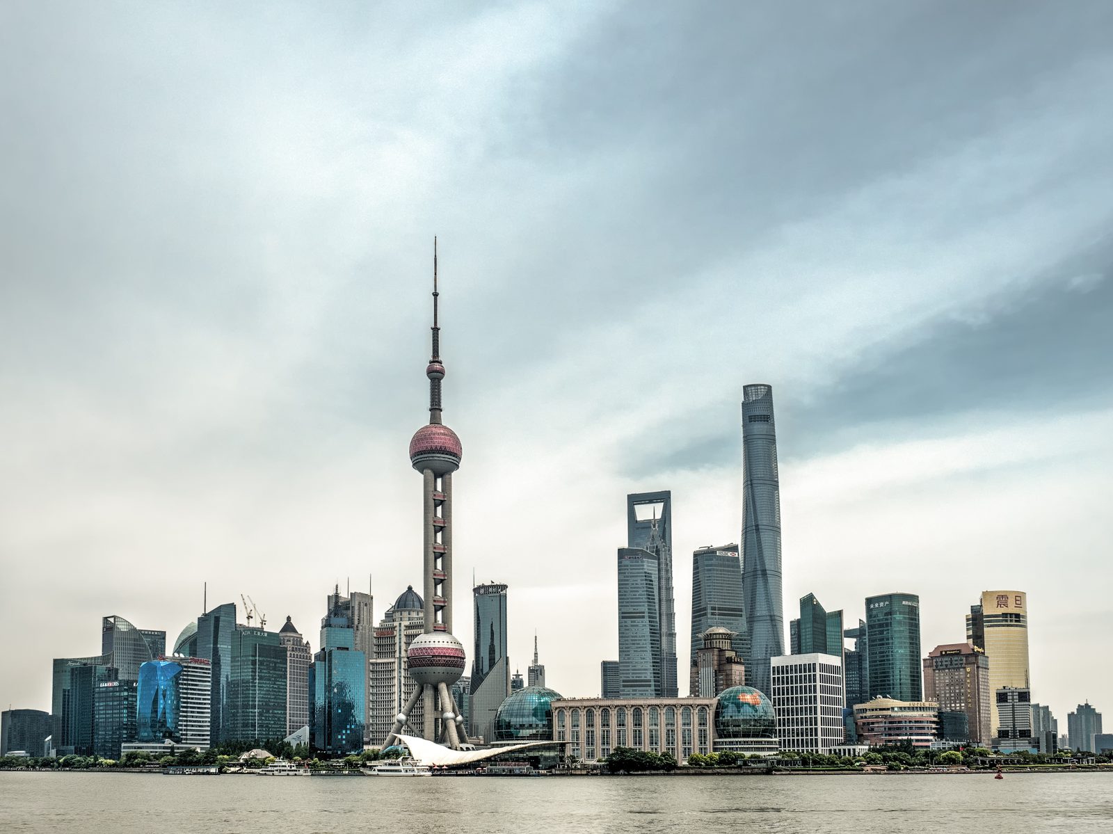上海外灘天際線,半自助旅行出差延長情境的城市