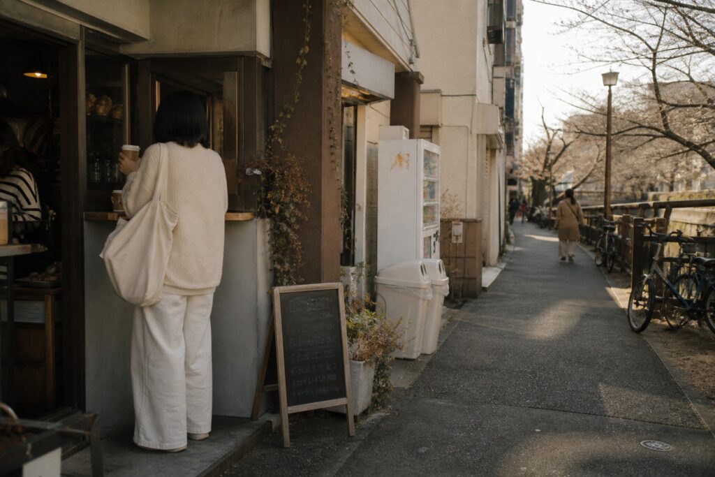 東京