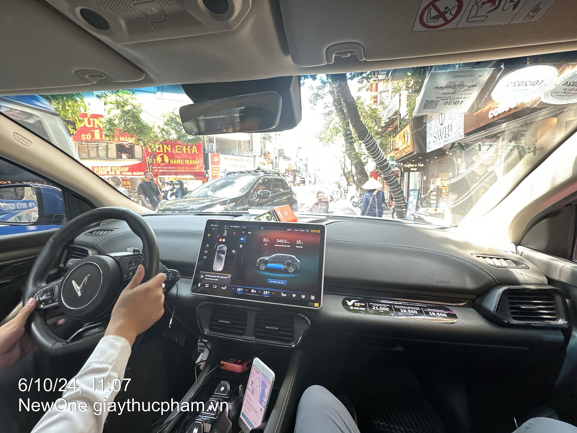 Xanh SM 電動計程車車內儀表