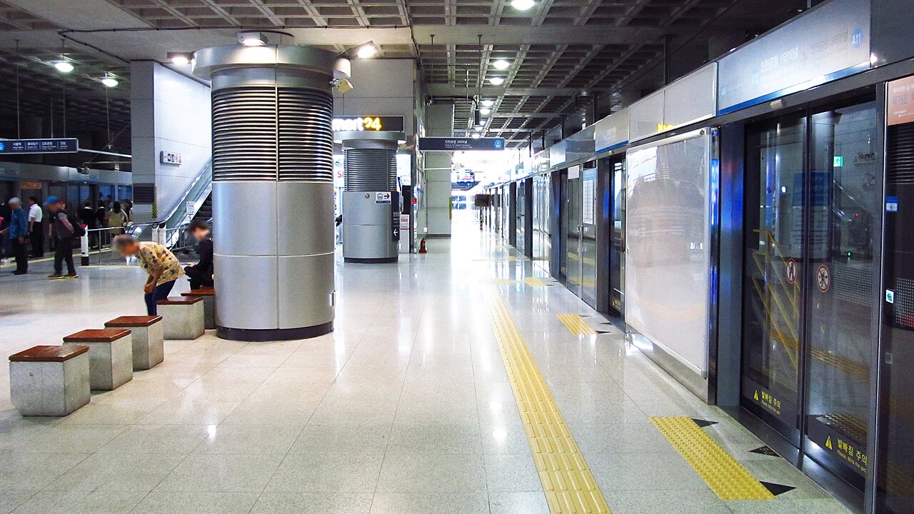 仁川機場AREX第一航廈車站月台,機場快線的起點