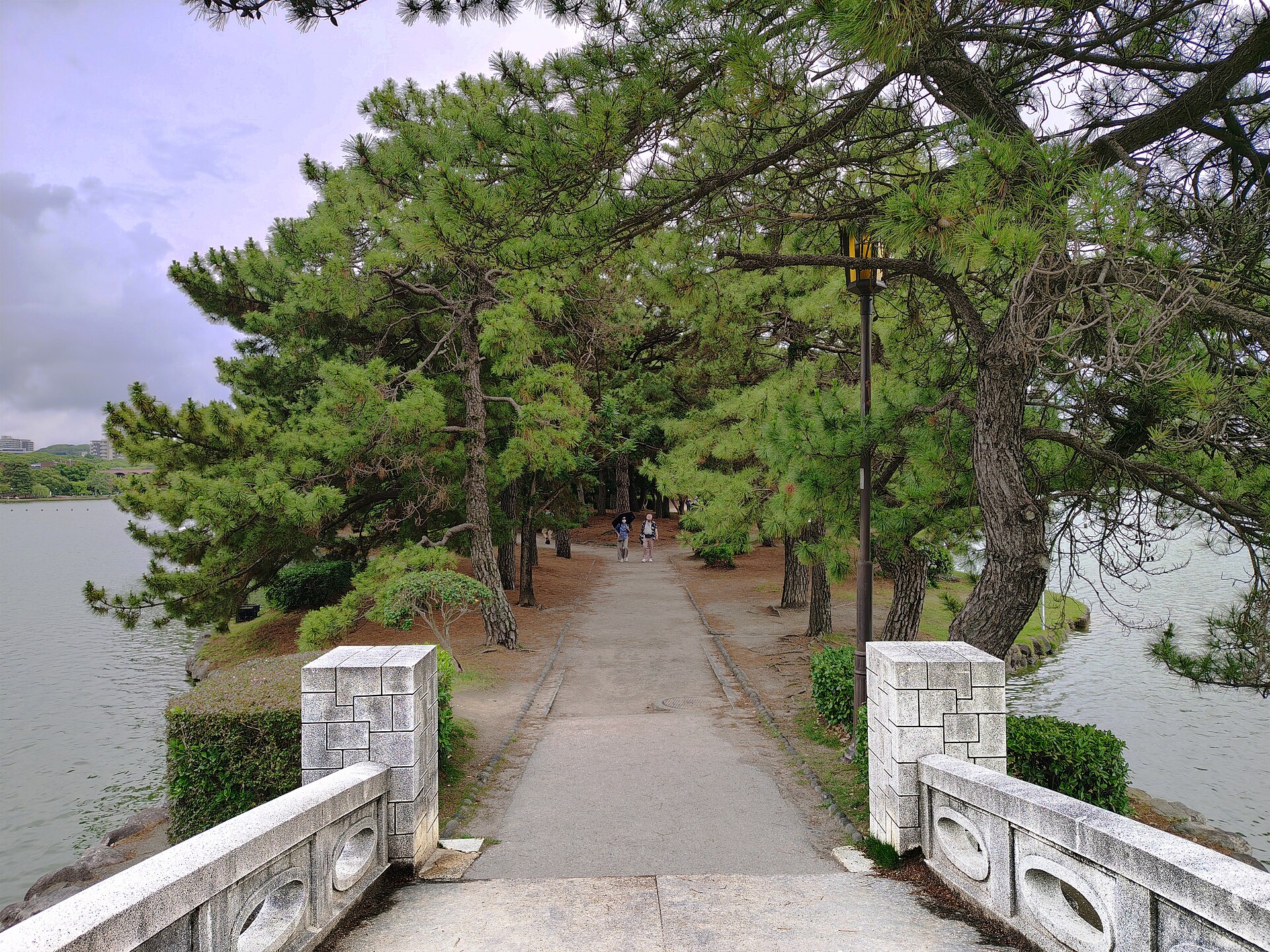 福岡大濠公園，一個人早上散步的地方