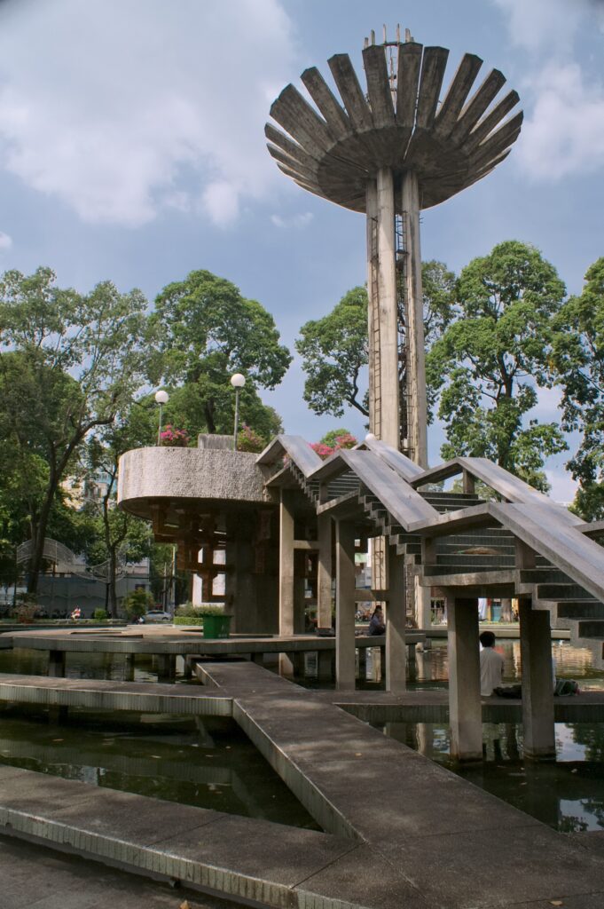 胡志明市