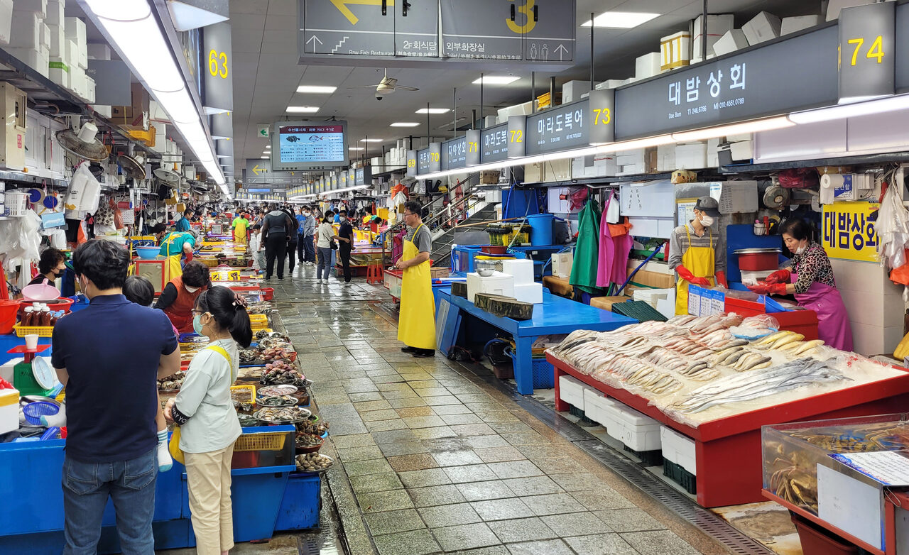 札嘎其市場攤位