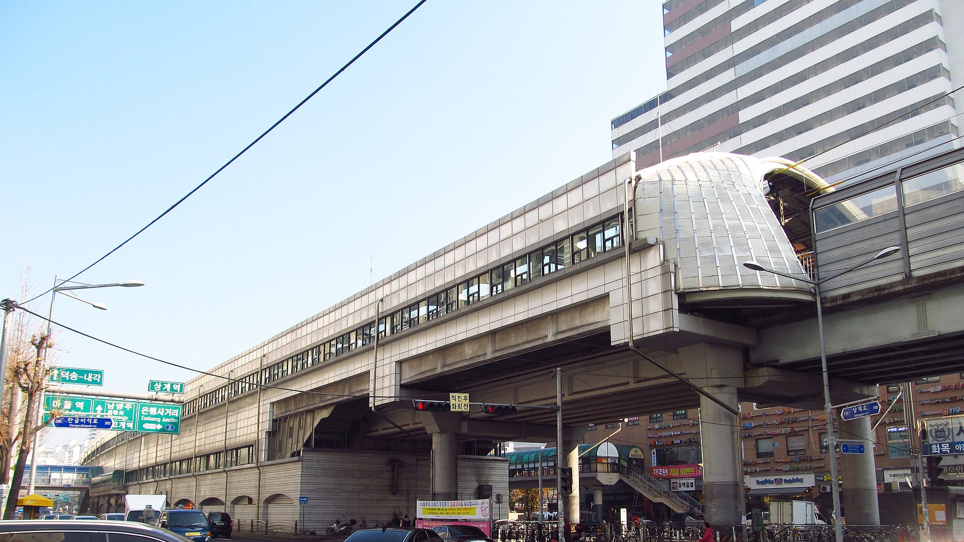 首爾地鐵站 住宿 一個人