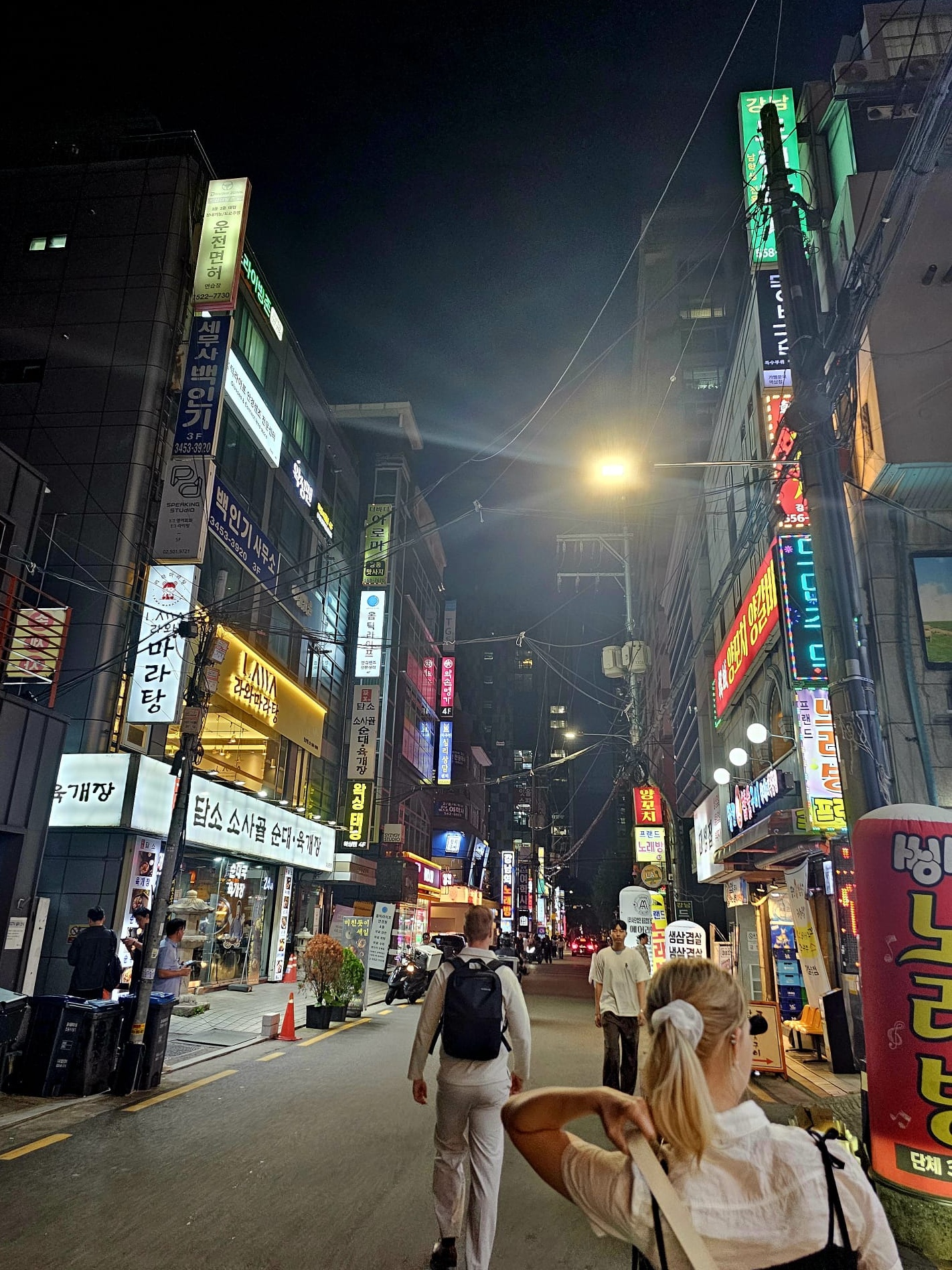 首爾一攤烤五花肉與燒酒