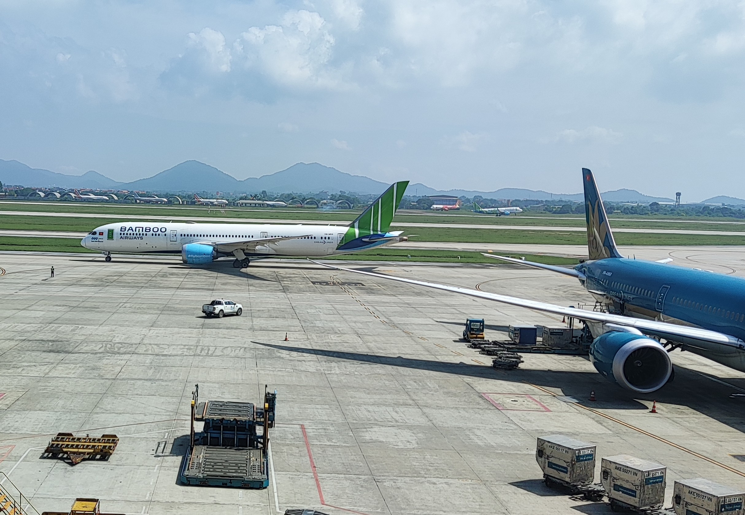 河內內排機場 Noi Bai Airport 航廈外觀，台灣旅客落地後在此辦越南 SIM 卡