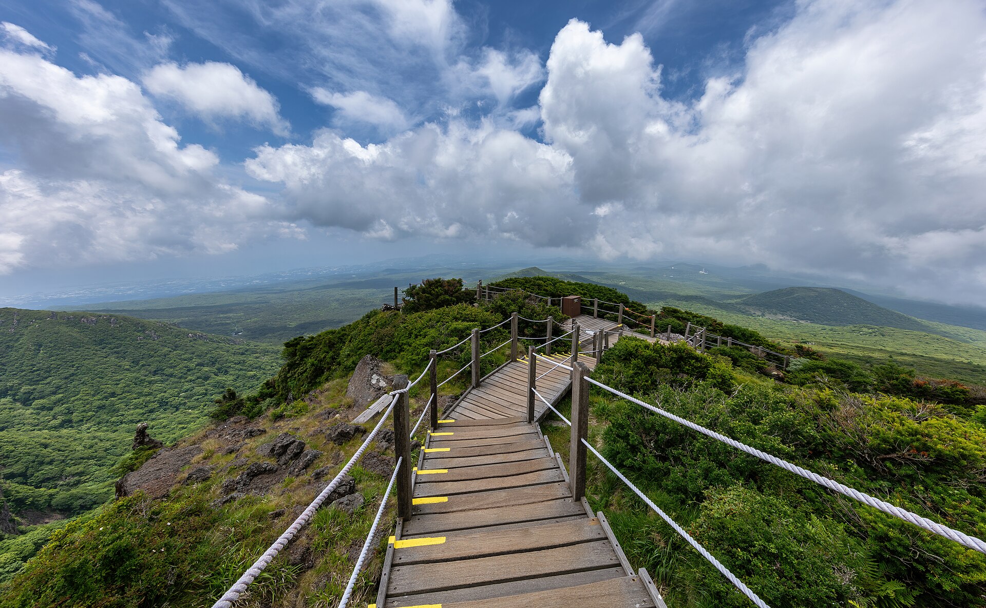漢拏山登山路線 靈室步道