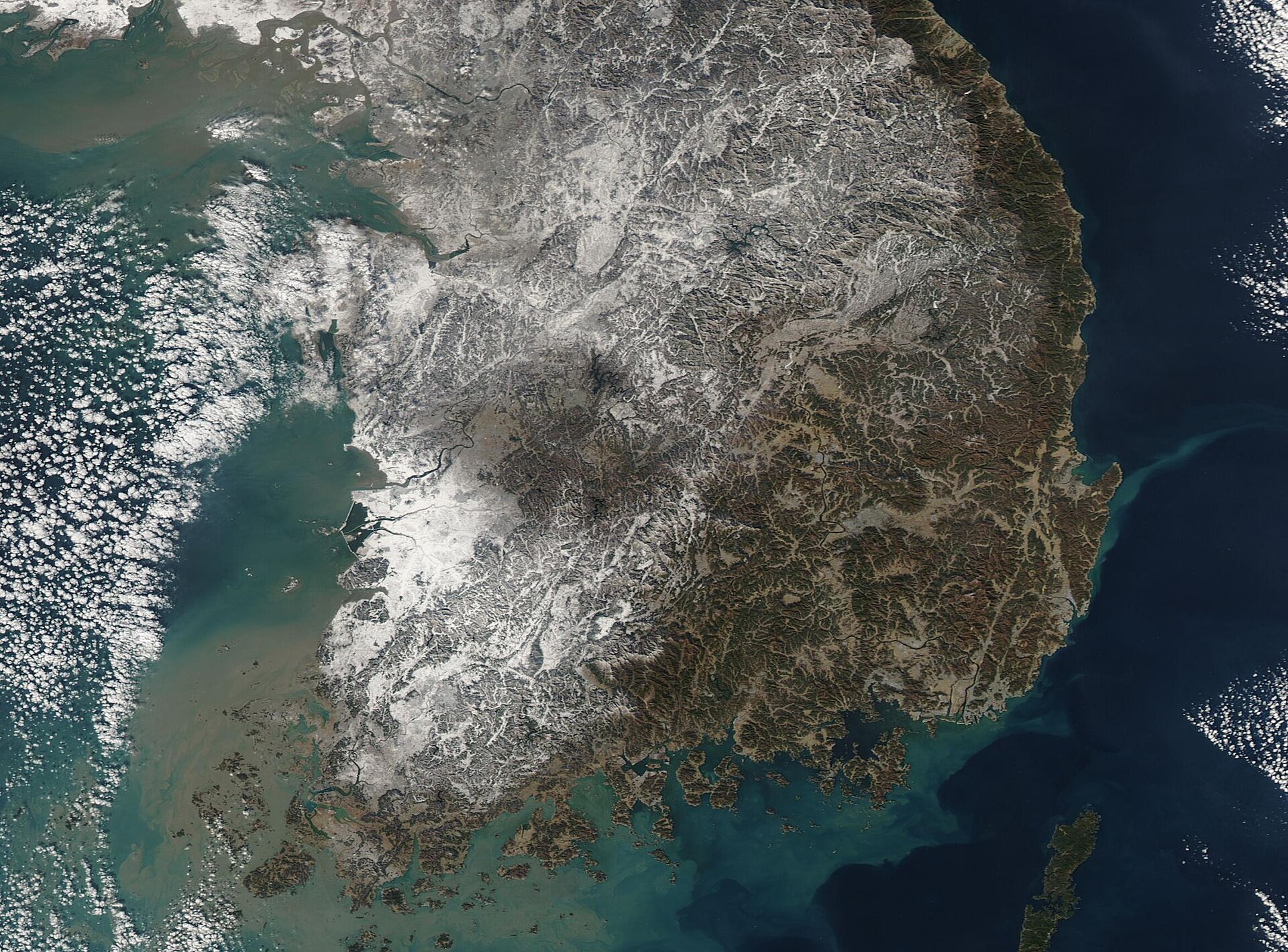 濟州冬天下雪 衛星雲圖
