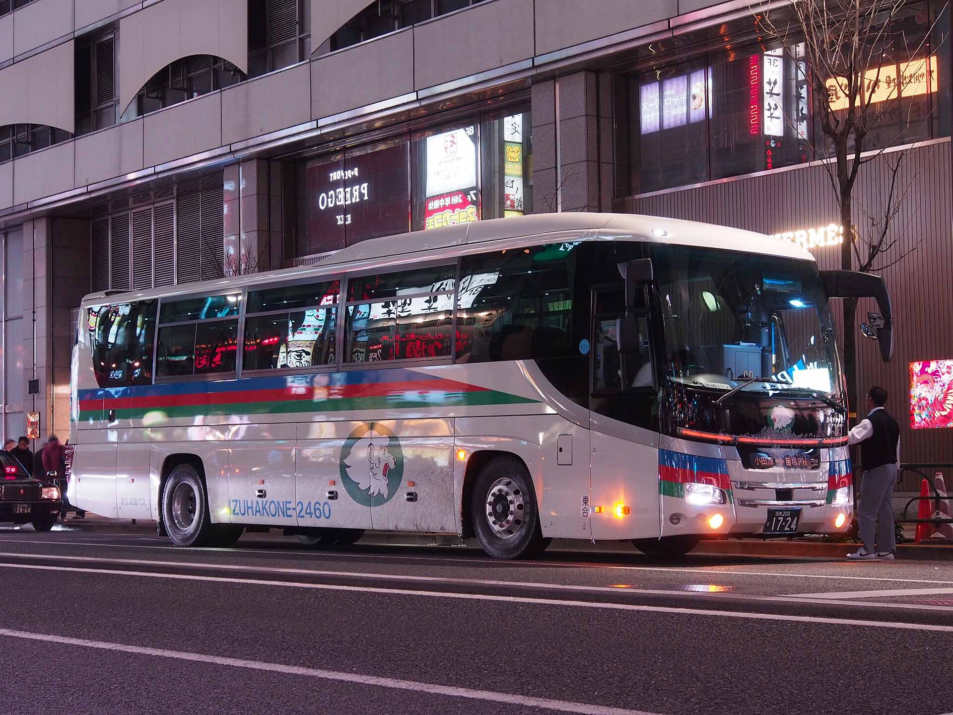 苗場 接駁巴士 雪板 行李