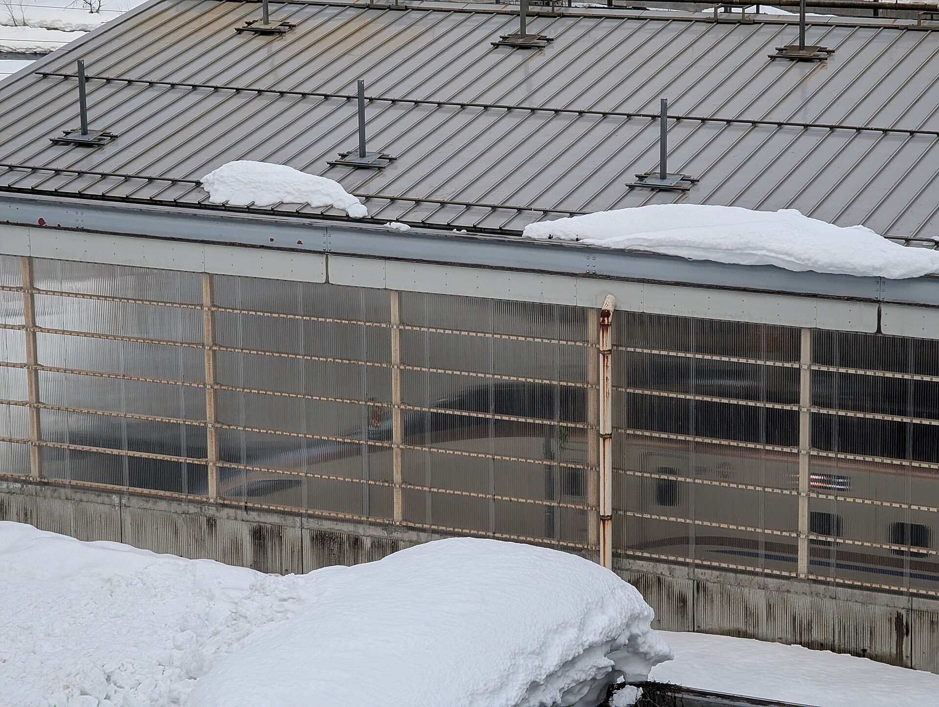 越後湯澤 GALA 雪道 新幹線