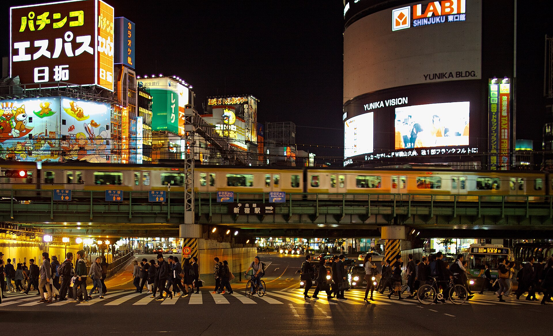 東京暗黑行程 新宿 夜晚 街頭
